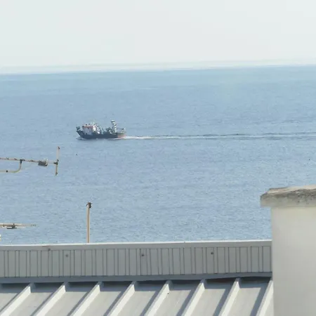 Beachside Sunny Balcony