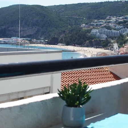 Beachside Sunny Balcony Sesimbra