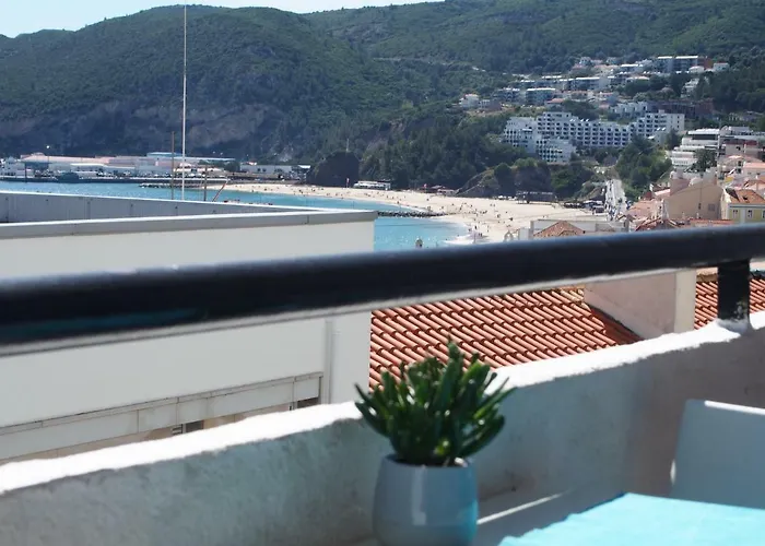 Beachside Sunny Balcony 塞辛布拉