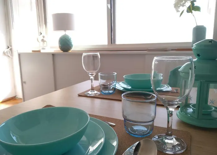 Beachside Sunny Balcony 度假居