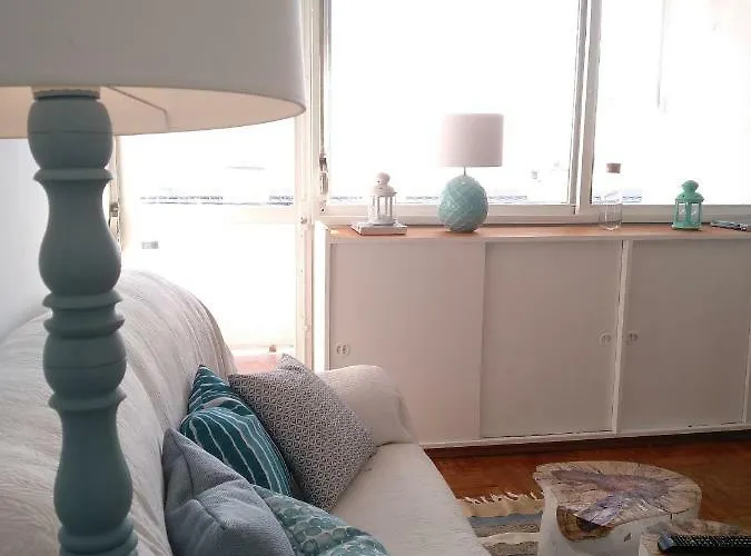 度假居 Beachside Sunny Balcony